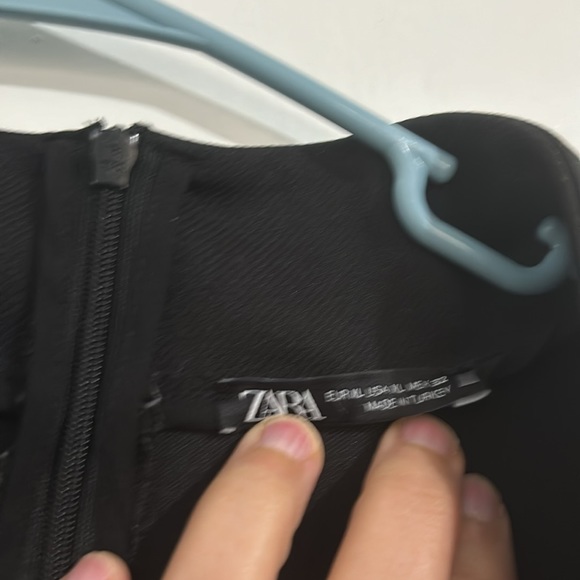 Zara US XL, black jumpsuit, deep V neckline, straight leg - Picture 5 of 6